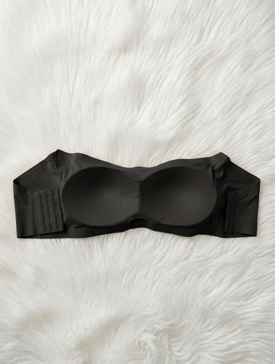 STRAPLESS BRA WITH REMOVEABLE PADS